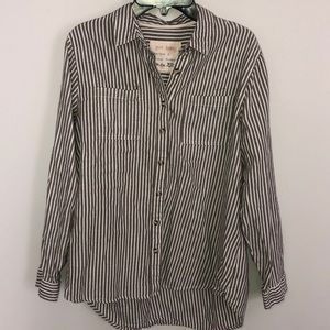 Button-up collared shirt